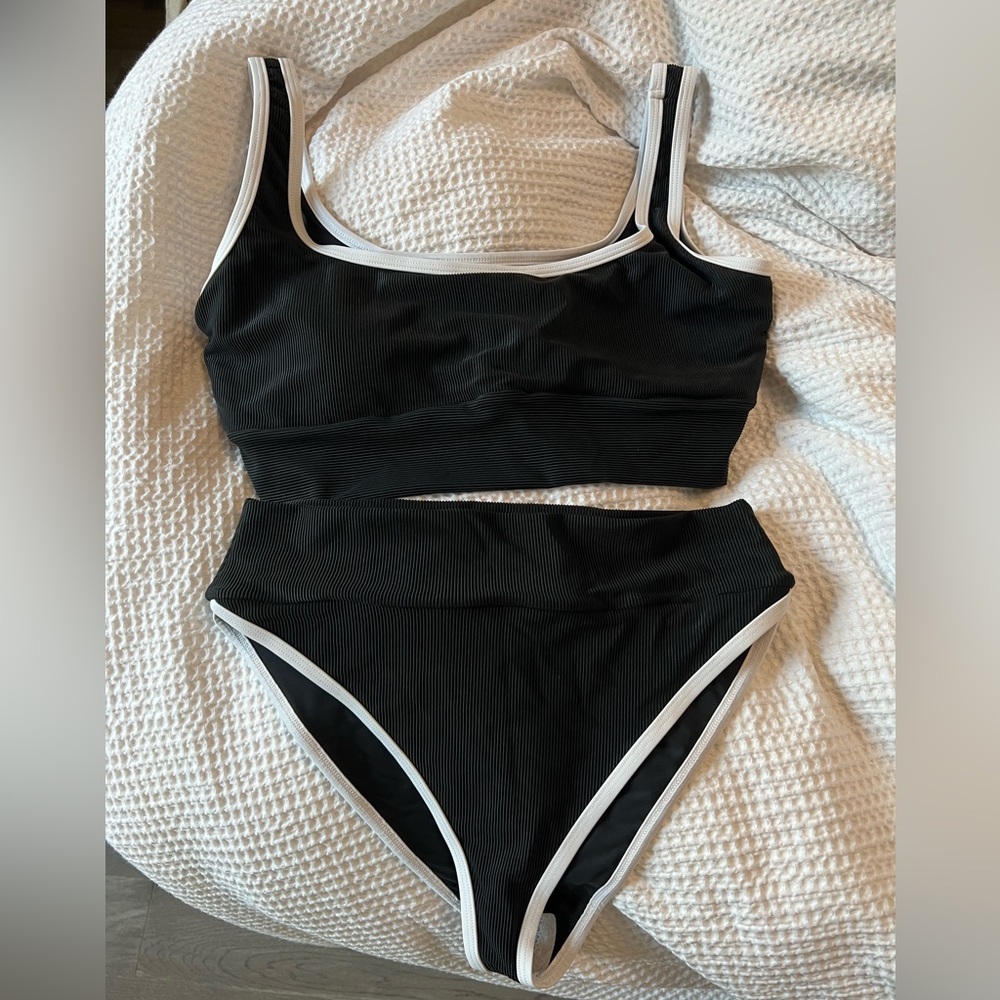 Black LainSnow Two Piece